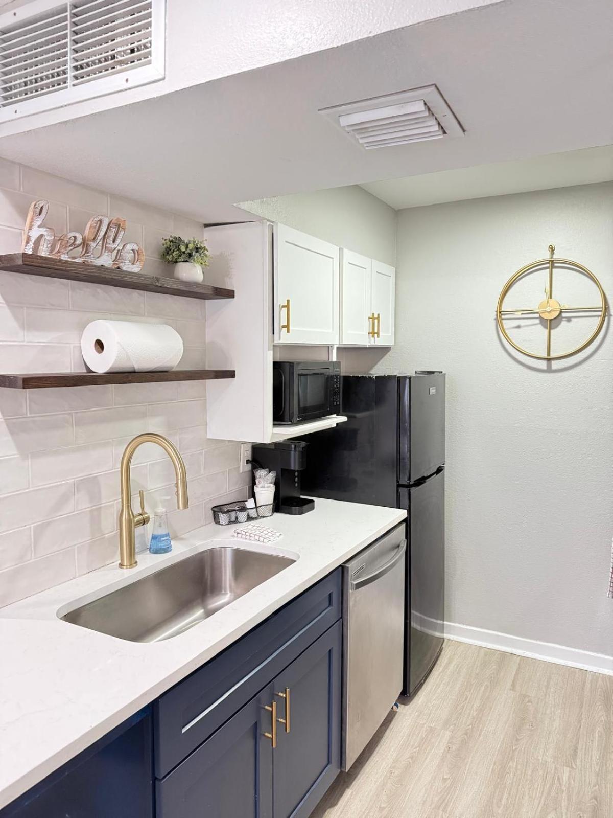 New Buckhead Gem Apartment